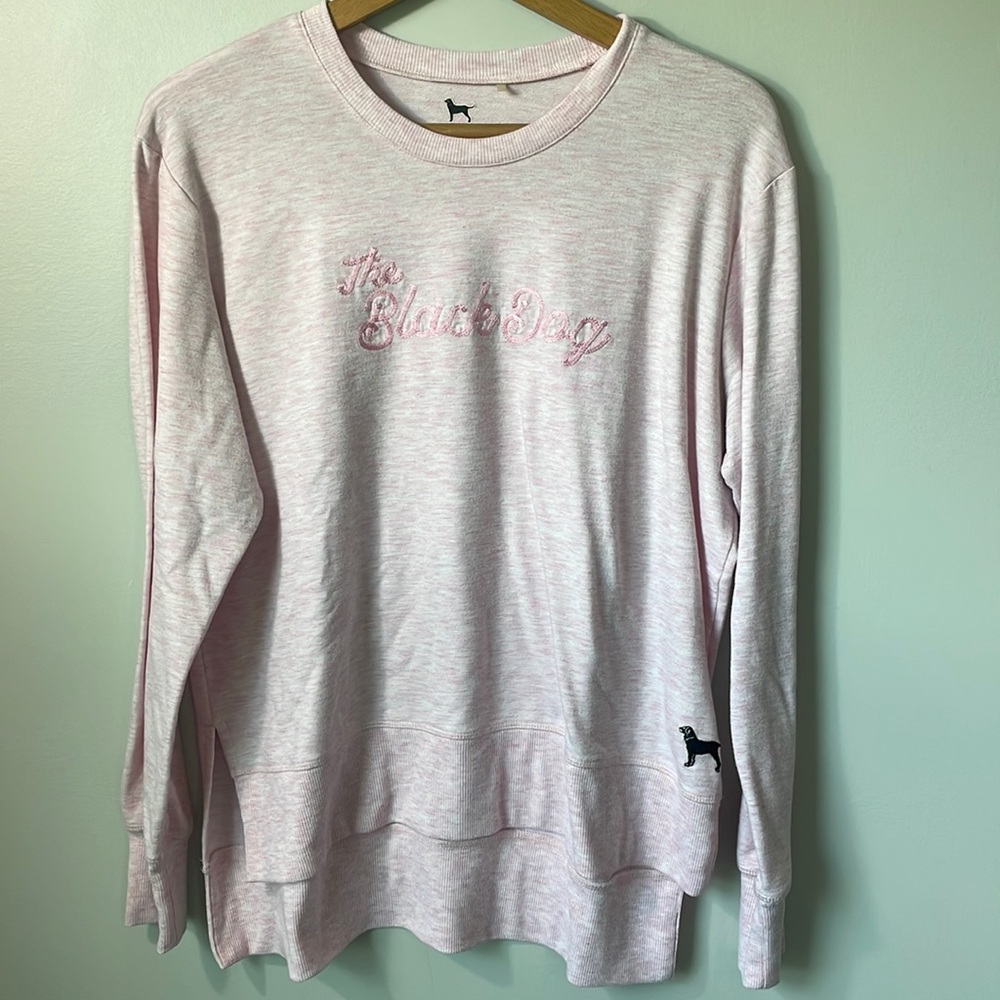 The Black Dog embroidered crewneck light Sweatshirt size large. Longer back